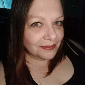 Meet your Posher, Suzanne